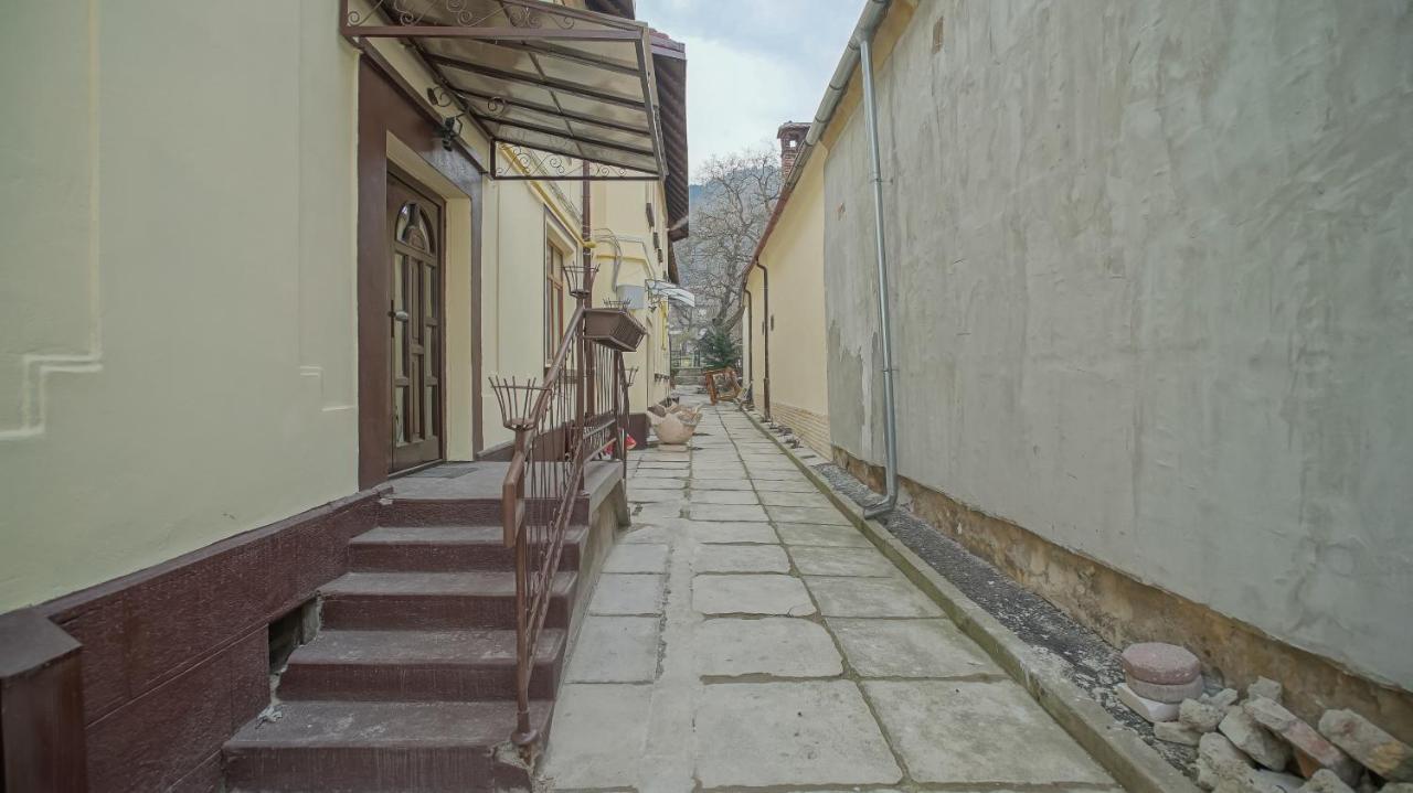 דירות בראשוב Oldtown Refuge מראה חיצוני תמונה
