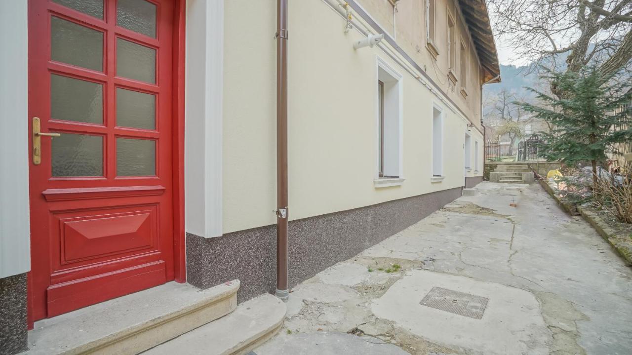 דירות בראשוב Oldtown Refuge מראה חיצוני תמונה